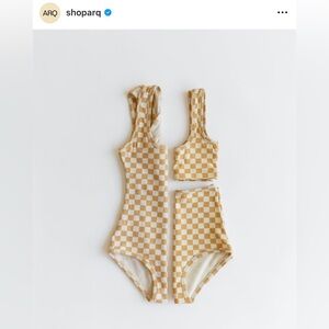 ARQ Cleo Leo in Checker Print